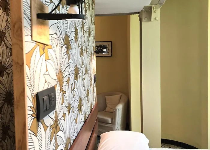 Palm Gallery Hotel 3*