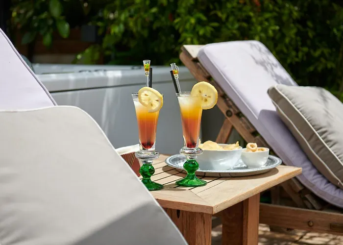 Palm Gallery Hotel 3*